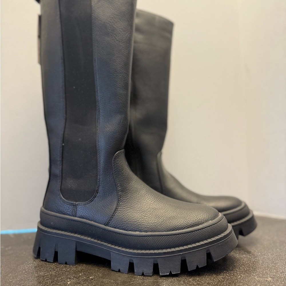 Chunky Black Leather like Knee-High Boots